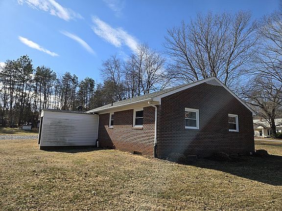 5th image of 410 Germantown Rd