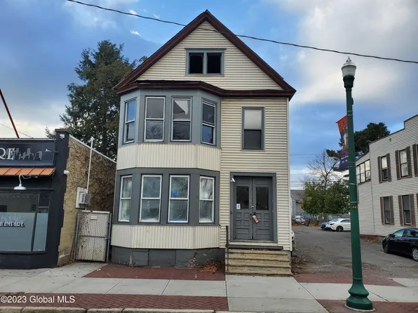 445 5th Avenue, Troy, NY 12182