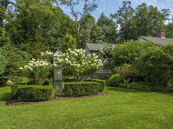 3rd image of 5 Watson Ln