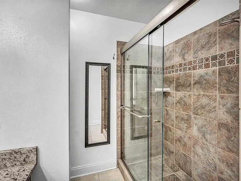 1553 W Sam Houston Pkwy S — Photo 20