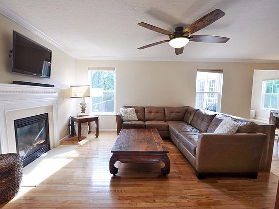 4th image of 4854 Lakeview Ct