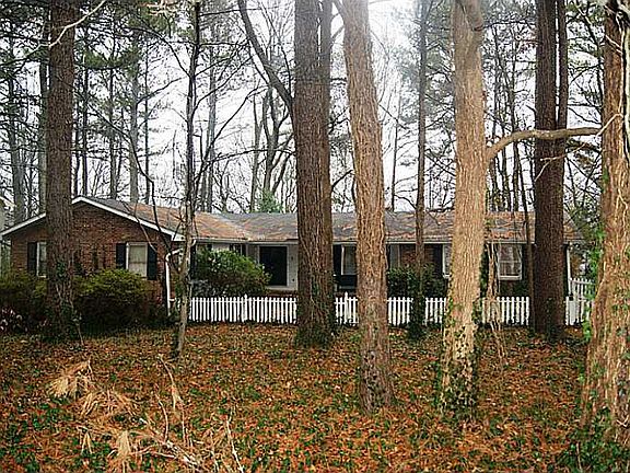 2nd image of 2187 Cedar Dr