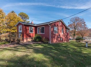 204 E College St, Black Mountain, NC 28711