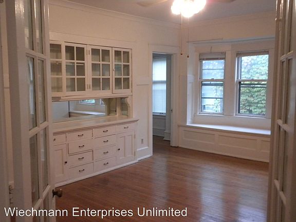 3rd image of 2310 E Bradford Ave APT 1