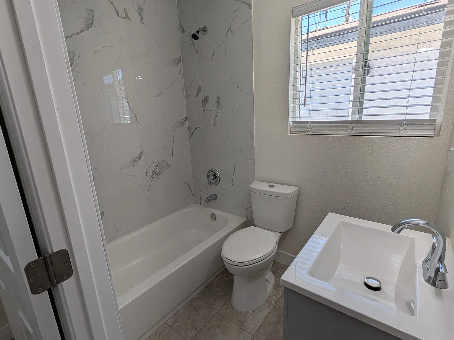 305 N 15th St — Photo 3