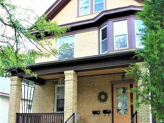 2nd image of 2715 Markbreit Ave