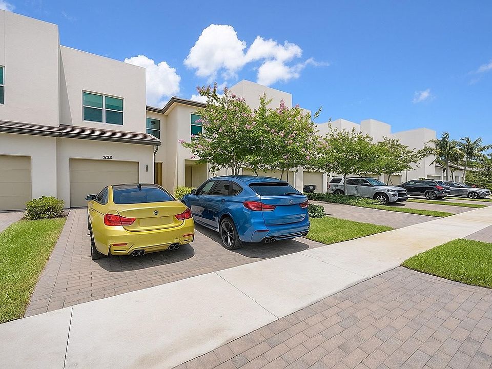 1st image of 4858 Navali Drive