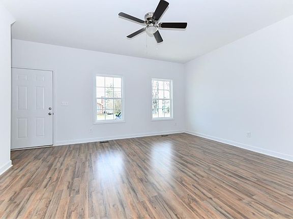 5th image of 2319 Juliet Pl