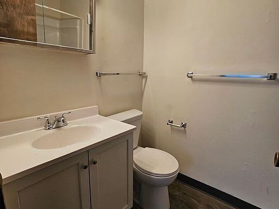 3rd image of 133 29th Street Dr SE APT 21