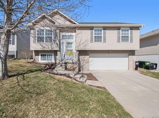 17742 Olive St, Omaha, NE 68136