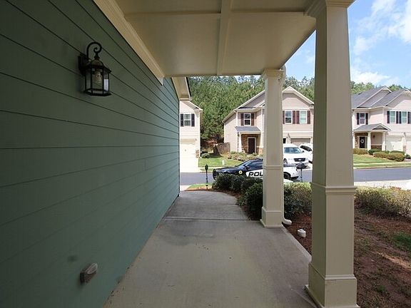 2nd image of 316 Alcovy Way