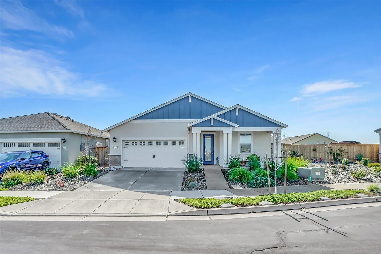 4463 Canada Way photo 1