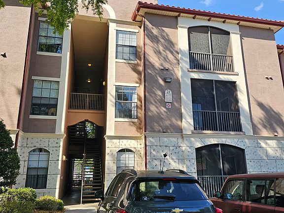 2nd image of 6177 Metrowest Blvd Unit 104-21