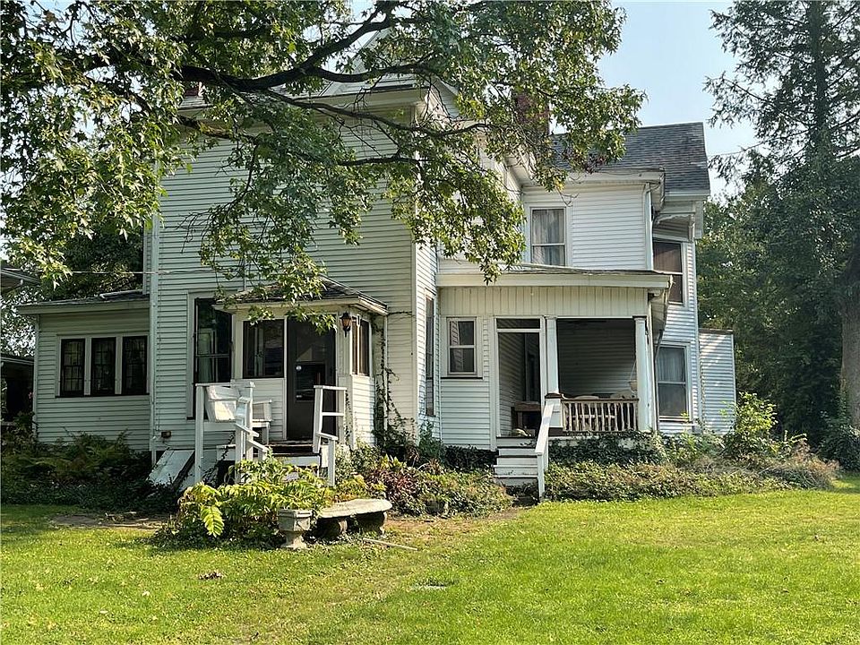 413 W Court St, Paris, IL 61944 | Zillow