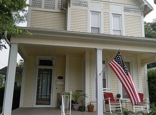 216 E 9th St, Metropolis, IL 62960