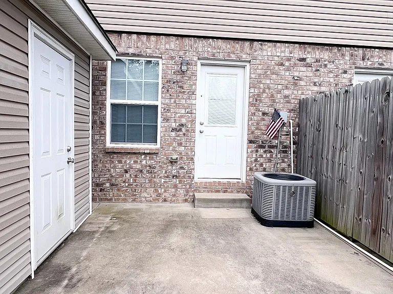 2279 McCormick Ln #D — Photo 11