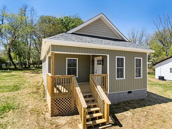 3rd image of 109 Ferry Ct