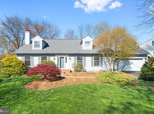 25 Dickinson Ln, Wilmington, DE