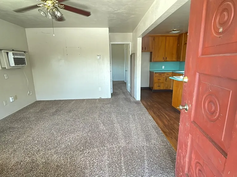 301 Poplar St #1 — Photo 3