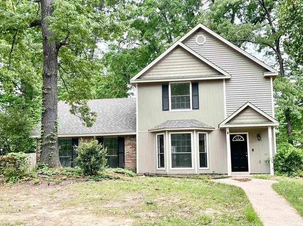 3 Danube Dr, Maumelle, AR 72113