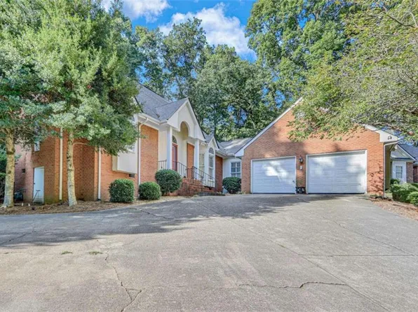 3370 Arbor Walk Dr, Gainesville, GA 30506