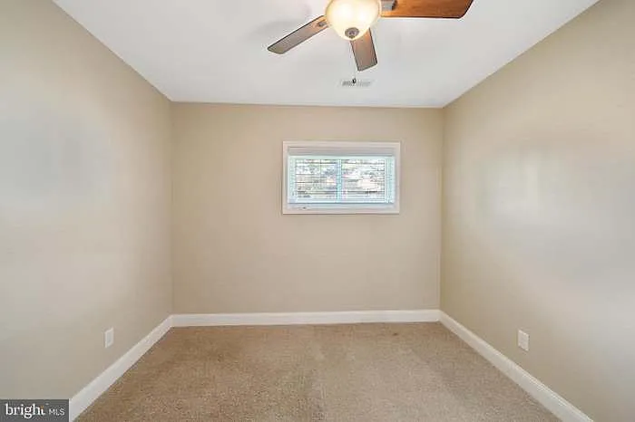 27 Chippendale Cir — Photo 15