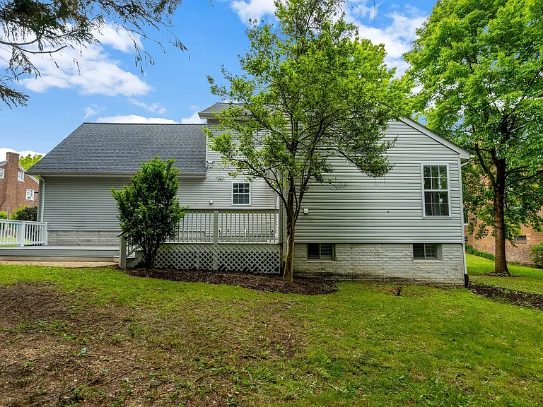 10929 Park Rd — Photo 48