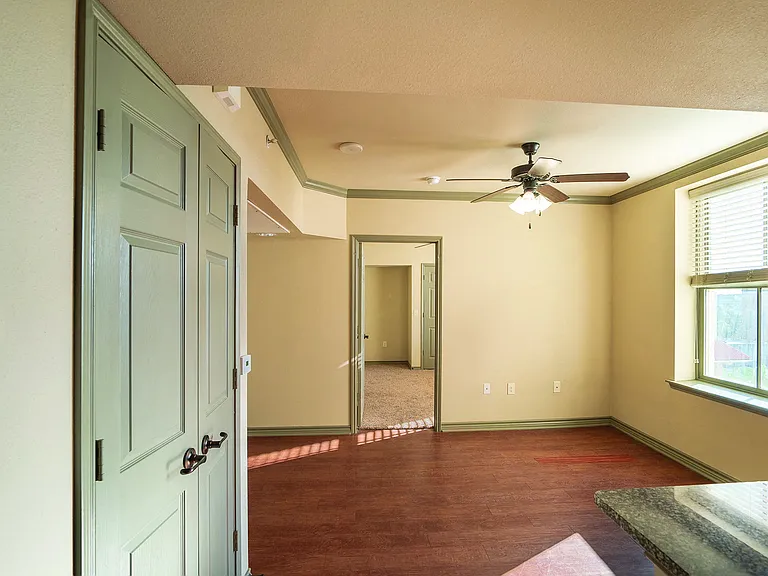 2101 Church Street — Photo 28