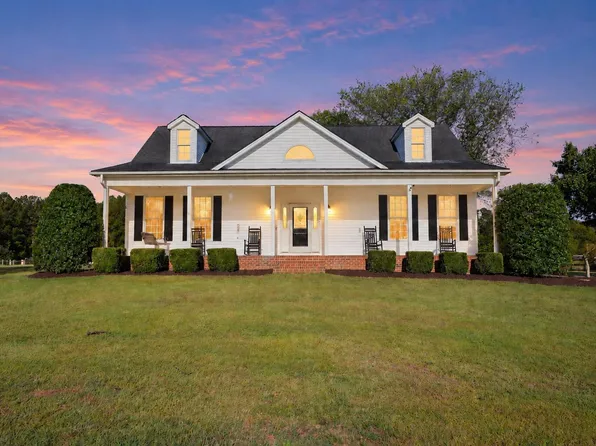 3971 River Rd, Fuquay Varina, NC 27526