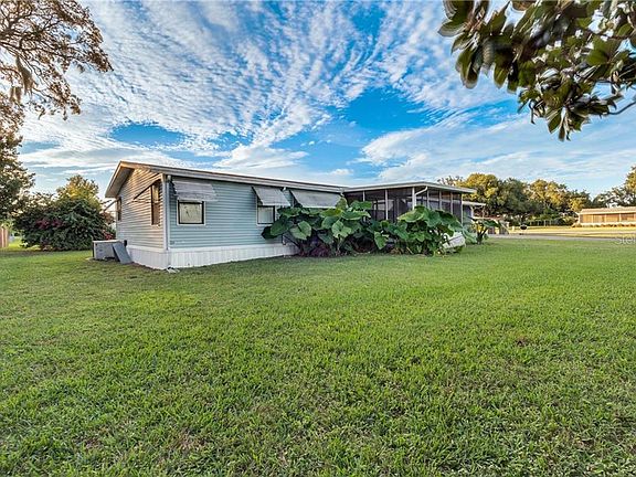 2nd image of 31639 Gladys Ln
