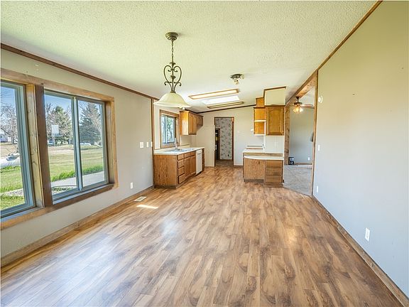 3rd image of 1218 Bighorn Rd