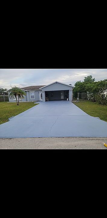 1st image of 304 Lauderdale Ct