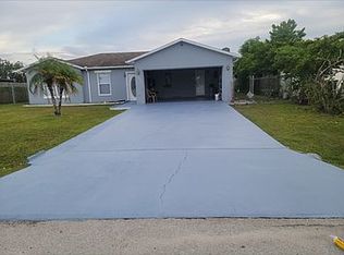 304 Lauderdale Ct, Poinciana, FL 34759