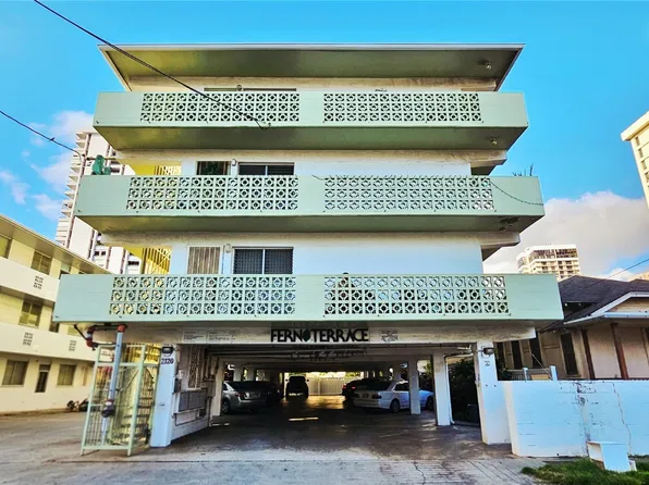 2120 Fern St APT 204, Honolulu, HI 96826