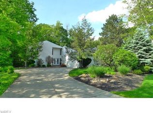 31975 Haverhill Dr, Solon, OH 44139