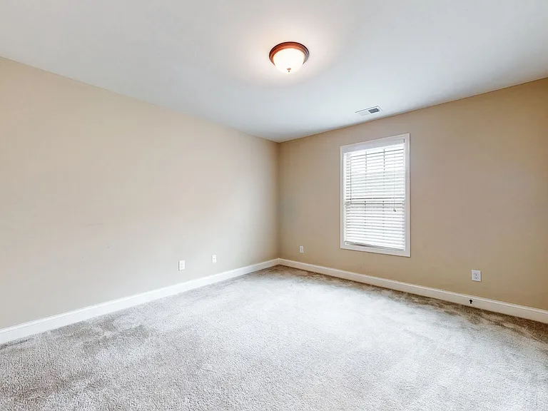 802 Urton Woods Way — Photo 20