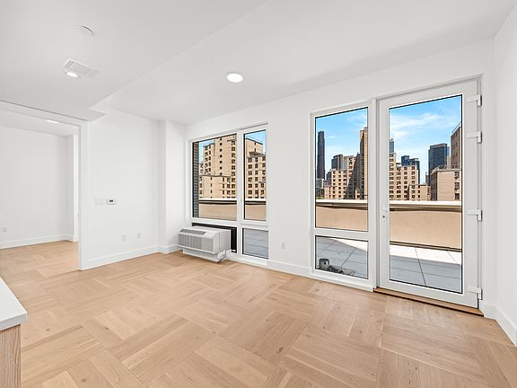 3rd image of 526 Baltic St #1G