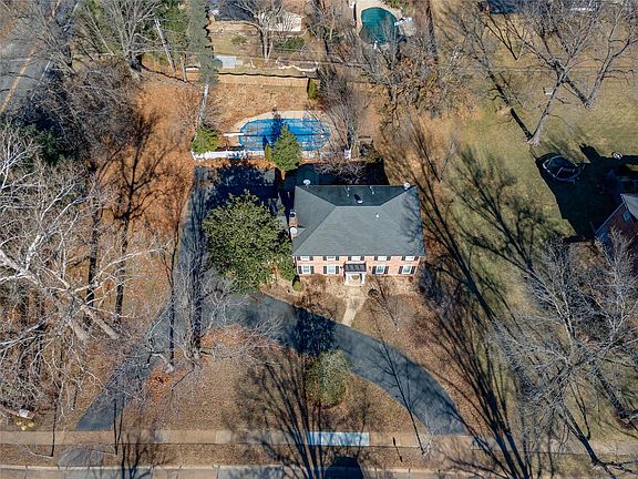 2nd image of 12385 Creekhaven Dr