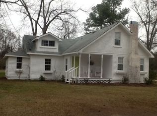 2704 Farm Life School Rd, Carthage, NC 28327