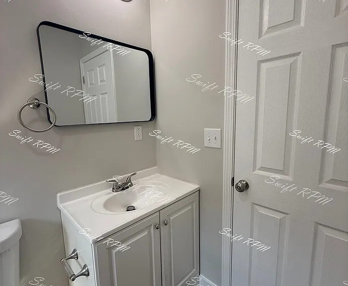 1038 Oakland Ave #1 — Photo 14