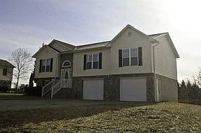 1st image of 3296 Capital Ct