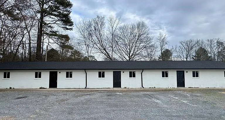 3236 Shepard Dr — Photo 10