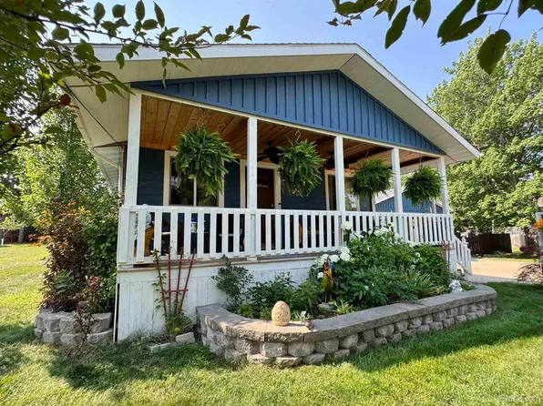 1107 Sherman St, Marquette, MI 49855