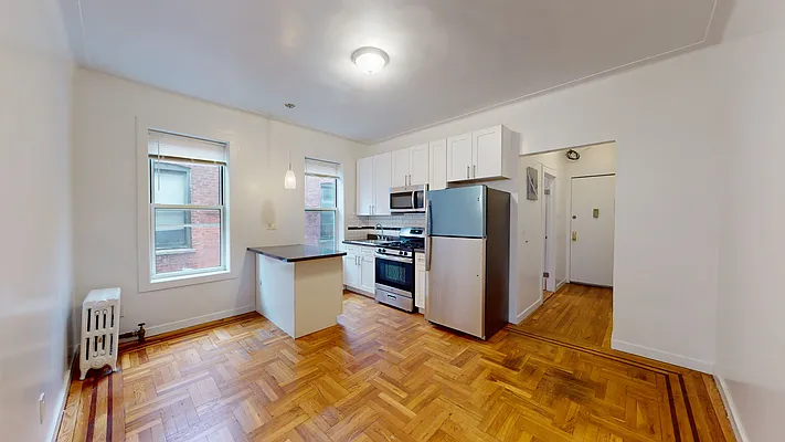 Rented by Bond New York | media 10