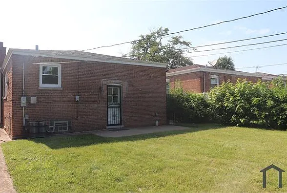 12649 S Yale Ave — Photo 6