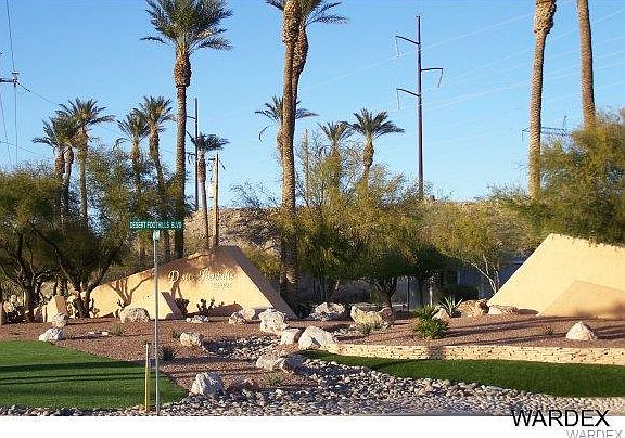 4th image of 2885 Desert Vista Dr