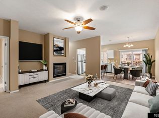 1018 Gold Coast Rd, Papillion, NE 68046