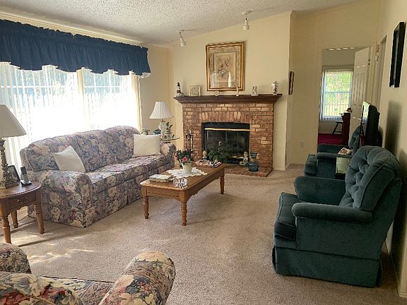 2nd image of 705 Ashley Ln