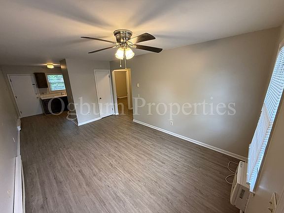 4th image of 2123 Hollyrood St APT B