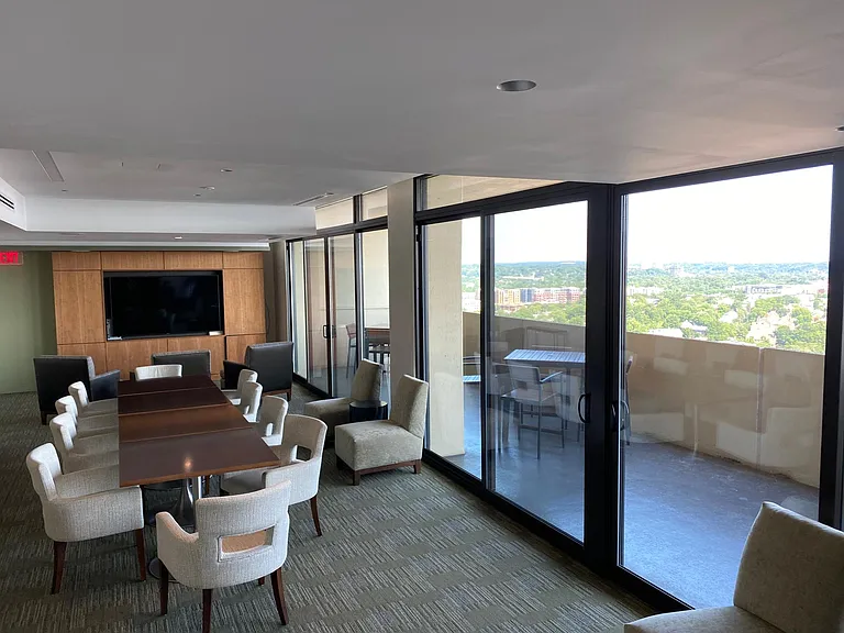 400 Madison St #403 — Photo 29